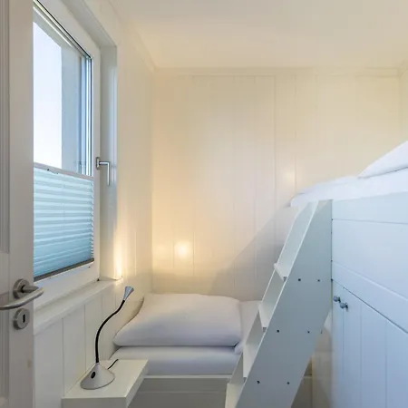 Vor Ruegen Holiday home Sundhagen-Niederhof